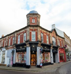 Outside the Lucy Pittaway Gallery in Richmond