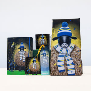 Surprise any Leeds United fan with this beautifully packaged “Ewe-nited” gift box, including mug, notebook, coaster & more. Ideal for birthdays, match days & Christmas.